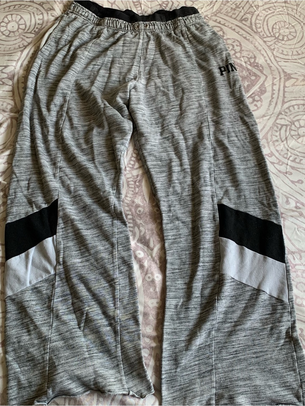 PINK Victoria's Secret Grey Heather Sweatshirt Label Close-Up